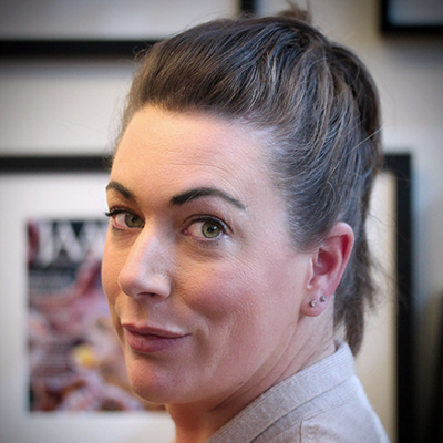 Robyn Crook Headshot