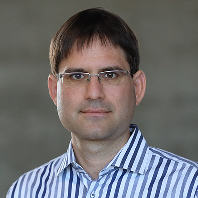 Andre Nadler Headshot