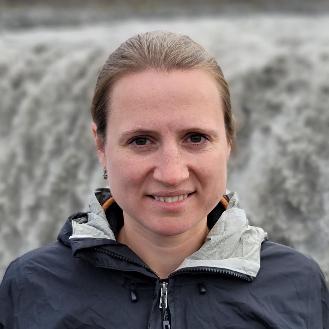 Olga Oseth headshot