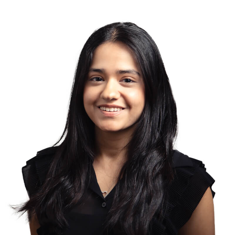 Rajvi Javeri headshot