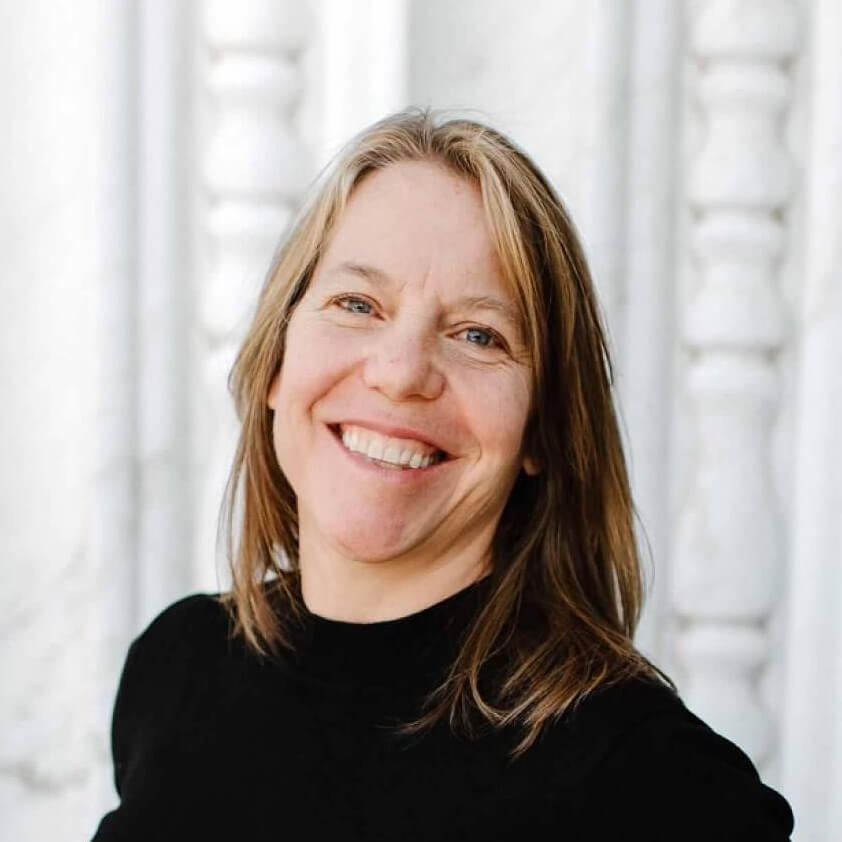 Susan Russel Headshot